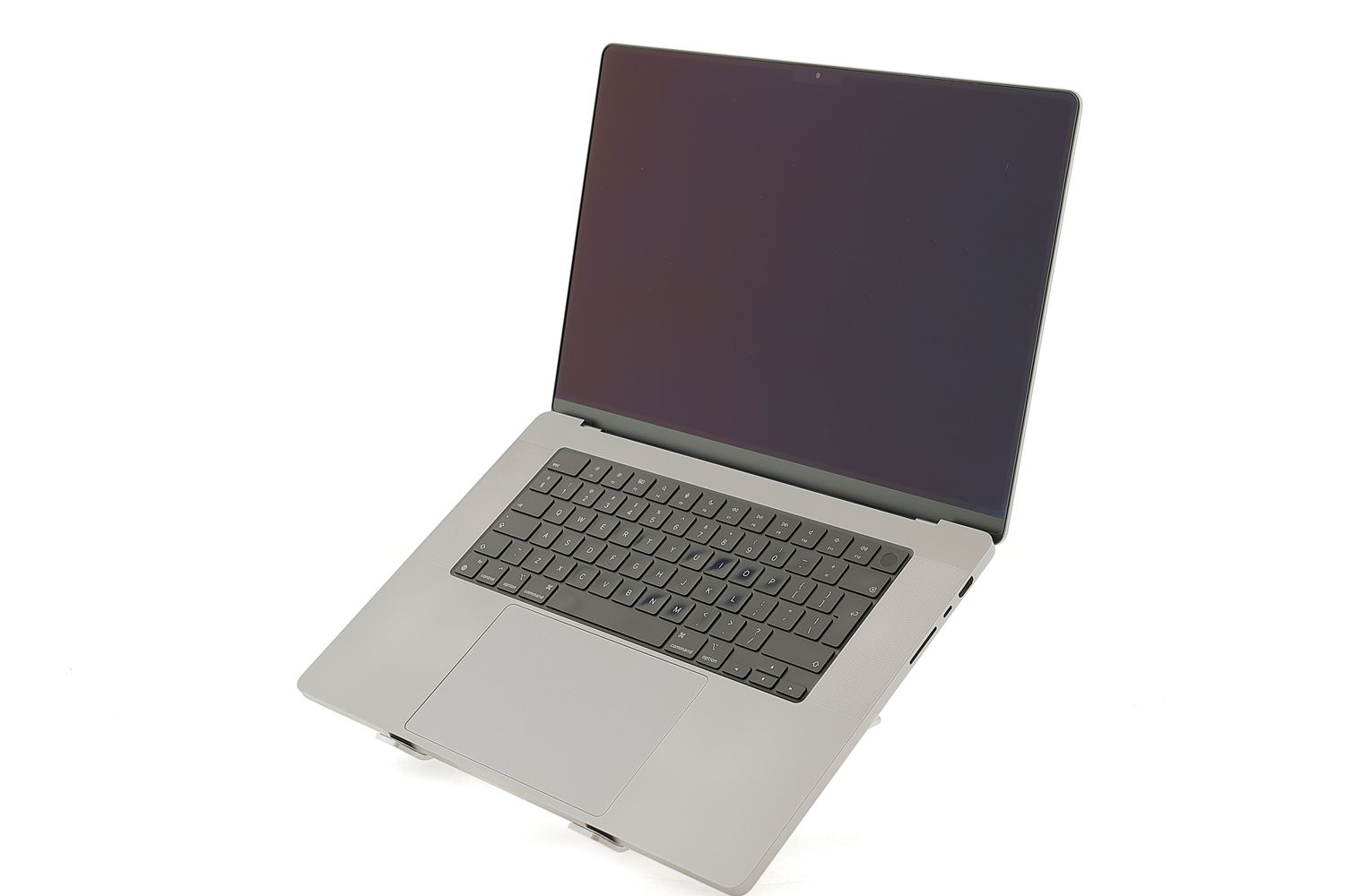 Apple MacBook Pro 16″ 2021, M1 Pro 10 Cores, 32 GB, 16 core GPU 1 TB Space Gray - Kiváló