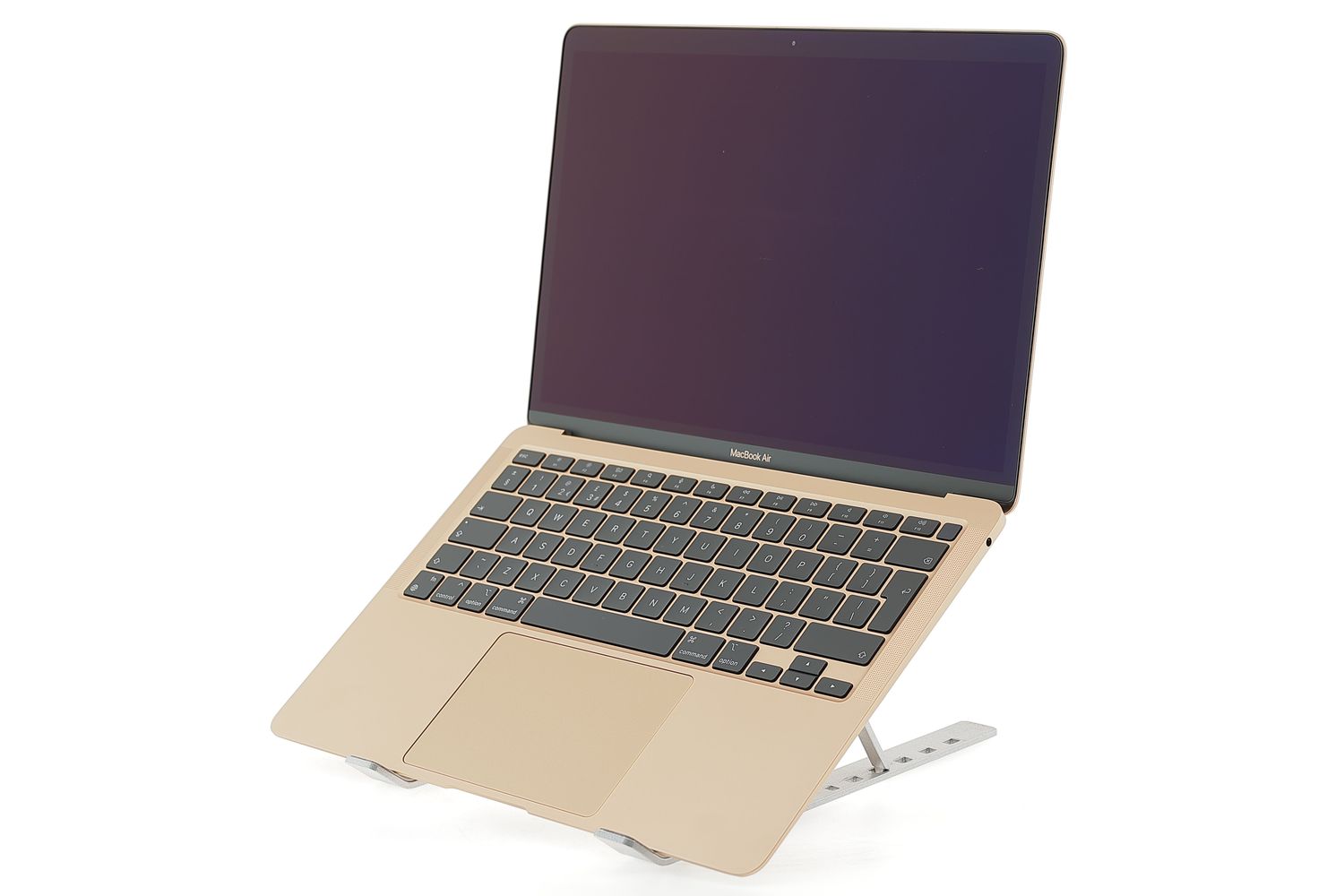 Apple MacBook Air 13″ 2020, i3 1.1 GHz, 8 GB, Intel Iris Plus 256 GB Gold - Kiváló