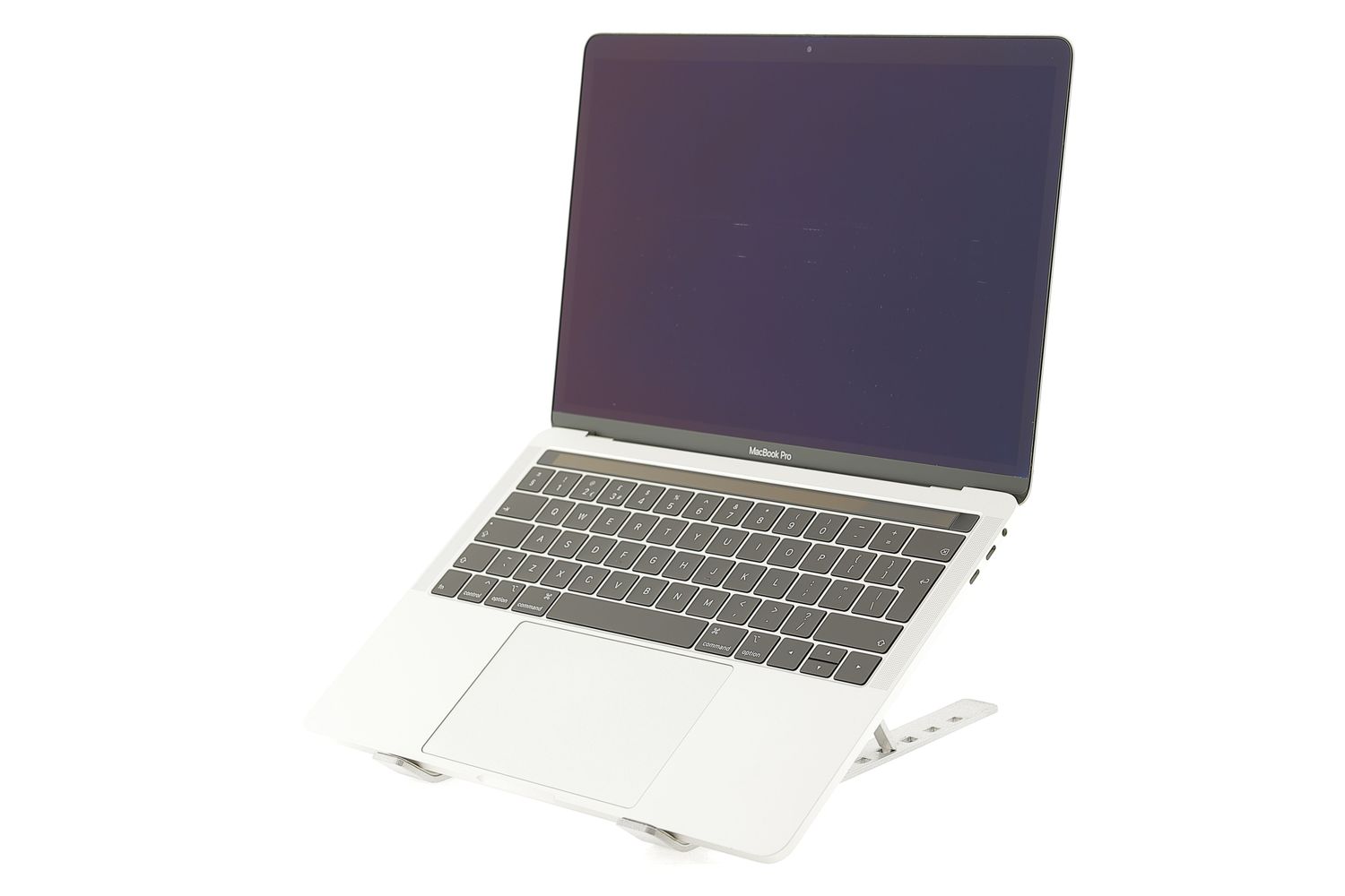 Apple MacBook Pro 13″ Touch Bar 2019, i7 2.8 GHz, 16 GB, Intel Iris Plus Graphics 655 512 GB Silver - Много добро