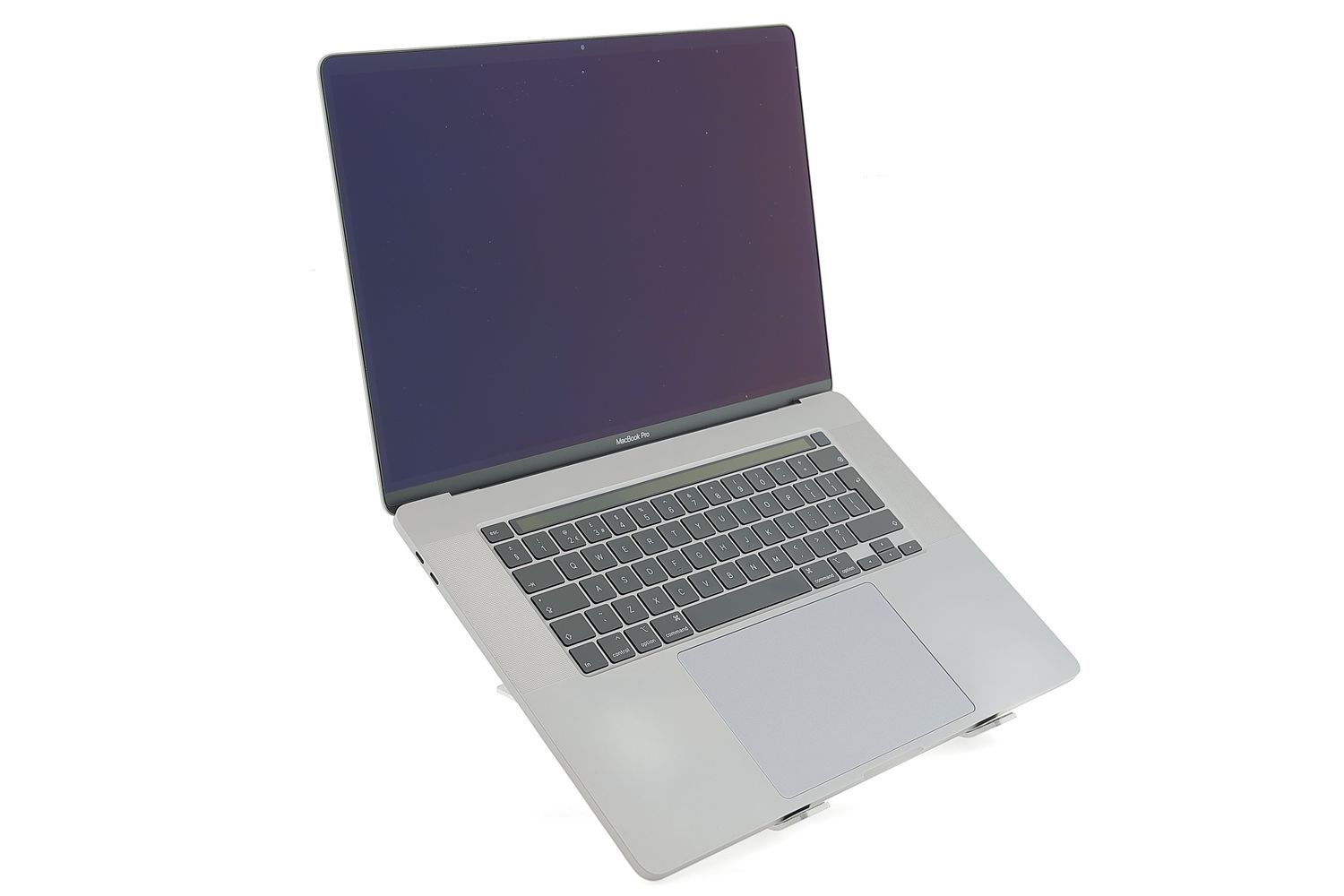 Apple MacBook Pro 16″ Touch Bar 2019, i9 2.4 GHz, 64 GB, AMD Radeon Pro 5500M 1 TB Space Gray - Foarte bun