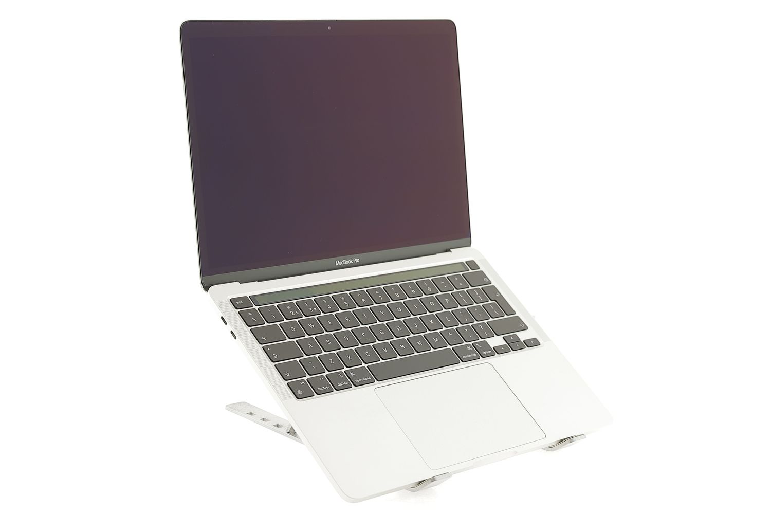 Apple MacBook Pro 13″ 2020, M1 8 Cores, 8 GB, 8 core GPU 512 GB Silver - Excelent