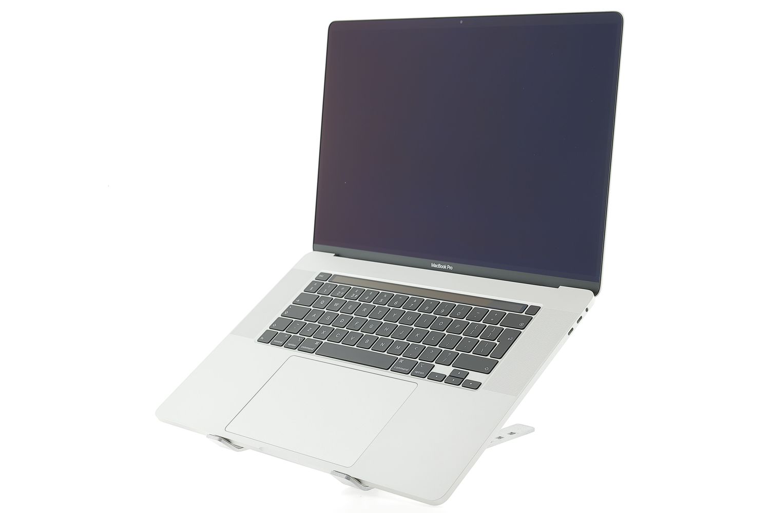 Apple MacBook Pro 16″ Touch Bar 2019, i9 2.3 GHz, 16 GB, AMD Radeon Pro 5500M 1 TB Silver - Ca nou