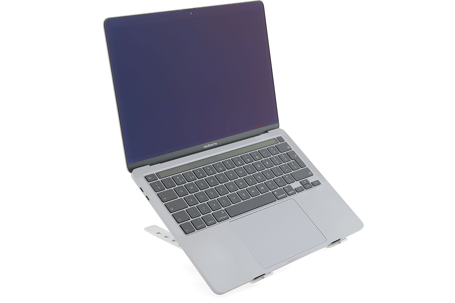 Apple MacBook Pro 13″ 2020, M1 8 Cores, 8 GB, 8 core GPU 256 GB Space Gray - Много добро