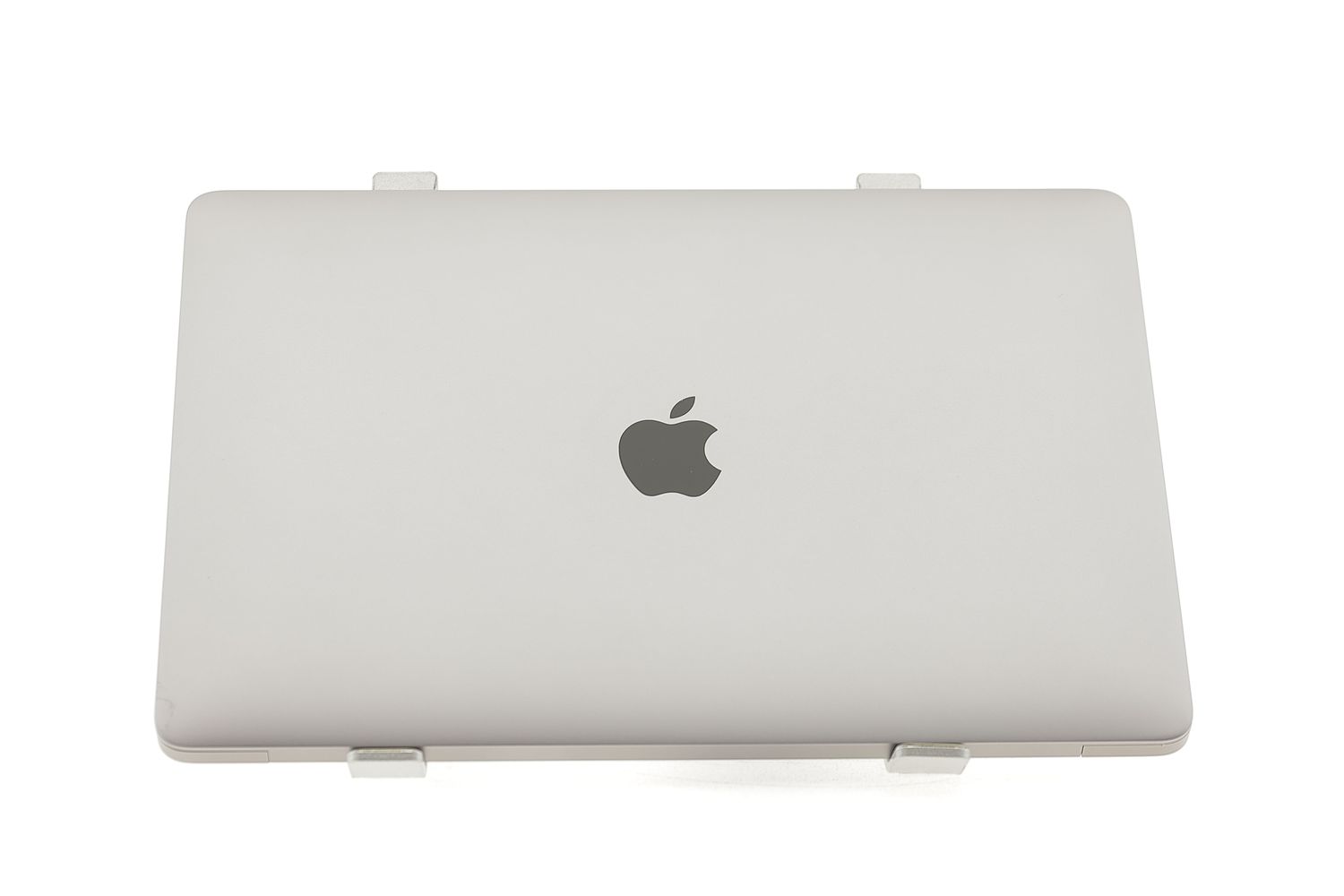 Apple MacBook Air 13″ 2018, i5 1.6 GHz, 8 GB, Intel UHD Graphics 617 256 GB Space Gray - Excelent