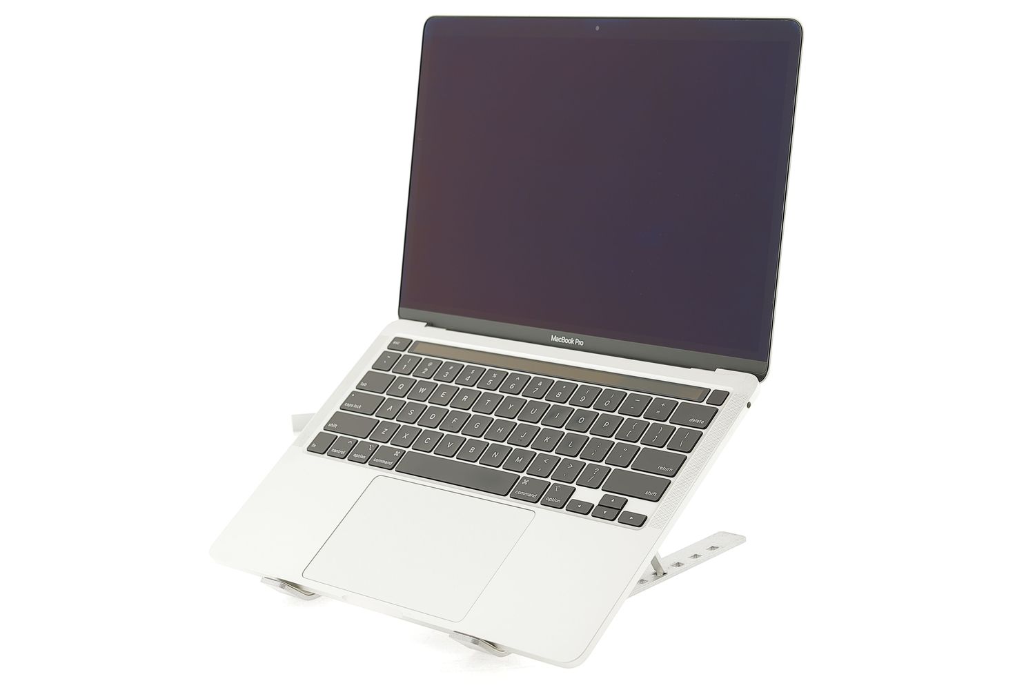 Apple MacBook Pro 13″ Touch Bar 2020, i5 1.4 GHz, 8 GB, Intel Iris Plus Graphics 645 256 GB Silver - Като нов