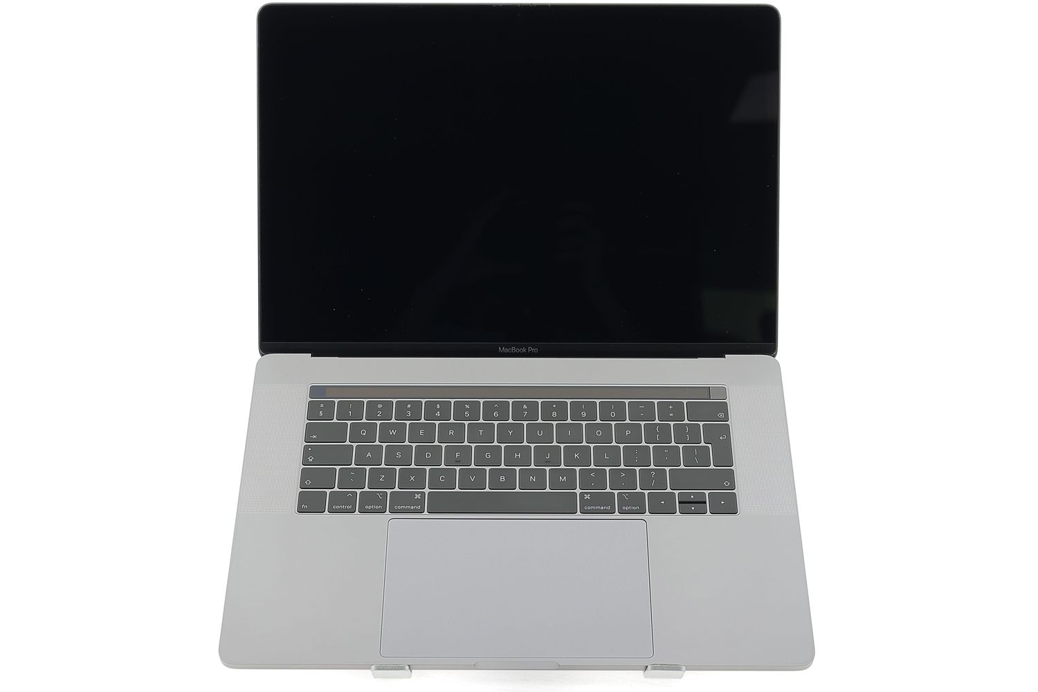 Apple MacBook Pro 15″ Touch Bar 2018, i7 2.6 GHz, 16 GB, AMD Radeon Pro 555X 256 GB Space Gray - Excelent