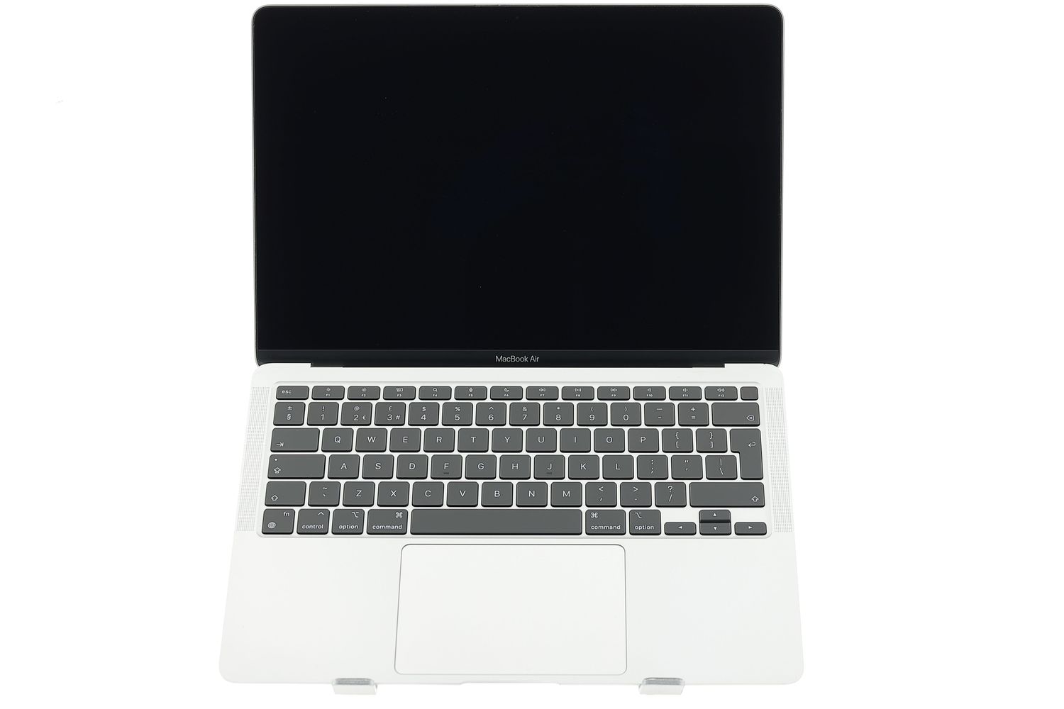 Apple MacBook Air 13″ 2020, i3 1.1 GHz, 8 GB, Intel Iris Plus 256 GB Silver - Добро