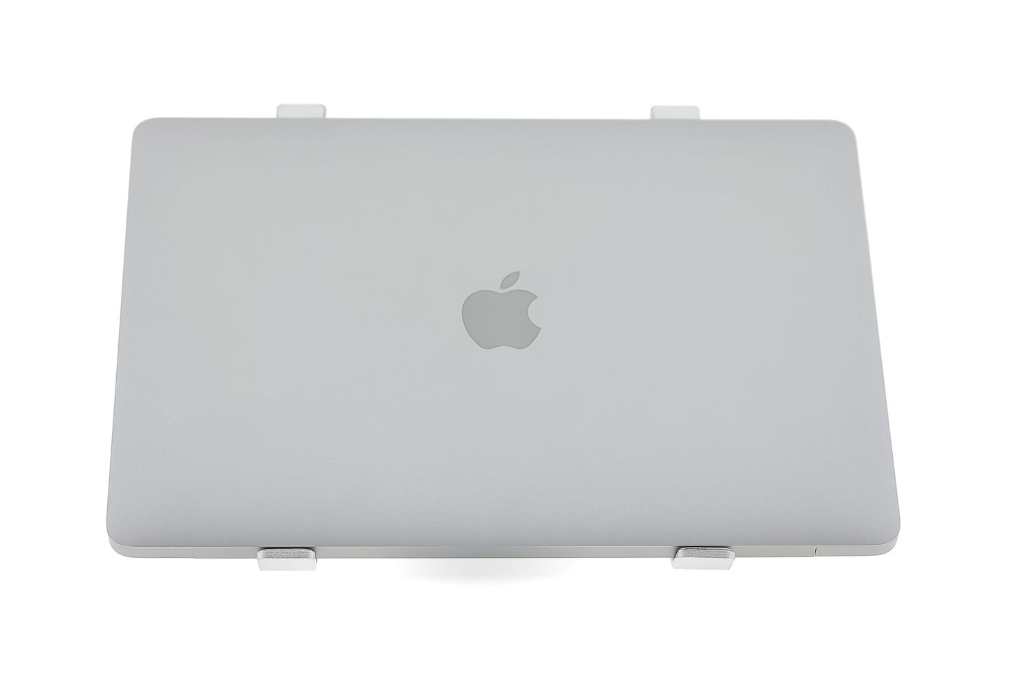 Apple MacBook Air 13″ 2020, i3 1.1 GHz, 8 GB, Intel Iris Plus 256 GB Space Gray - Excelent