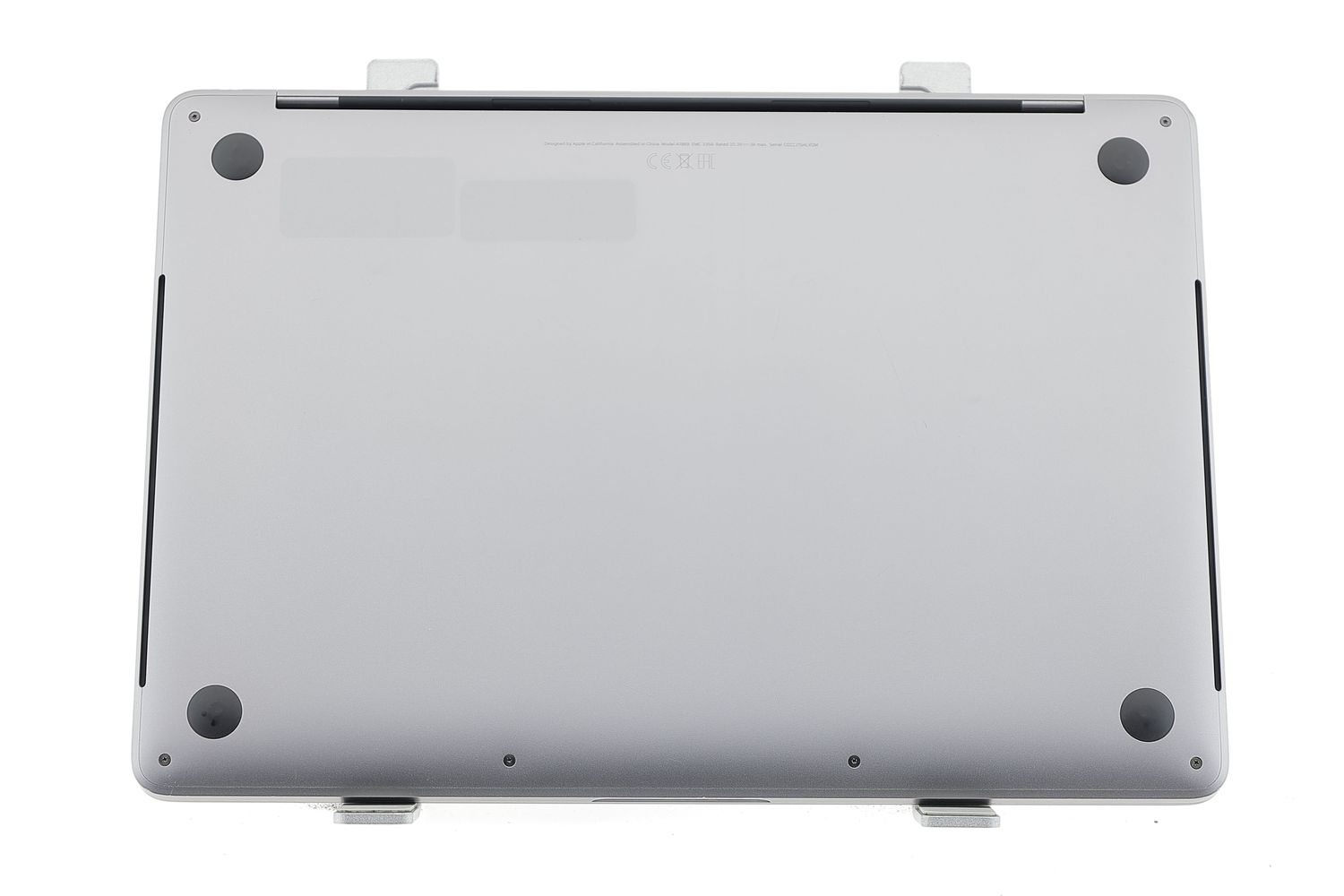 Apple MacBook Pro 13″ Touch Bar 2019, i7 2.8 GHz, 16 GB, Intel Iris Plus Graphics 655 512 GB Space Gray - Много добро