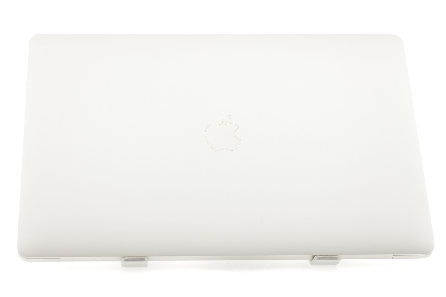 Apple MacBook Pro 15″ Touch Bar 2019, i9 2.4 GHz, 32 GB, AMD Radeon Pro 560x 1 TB Silver - Ca nou