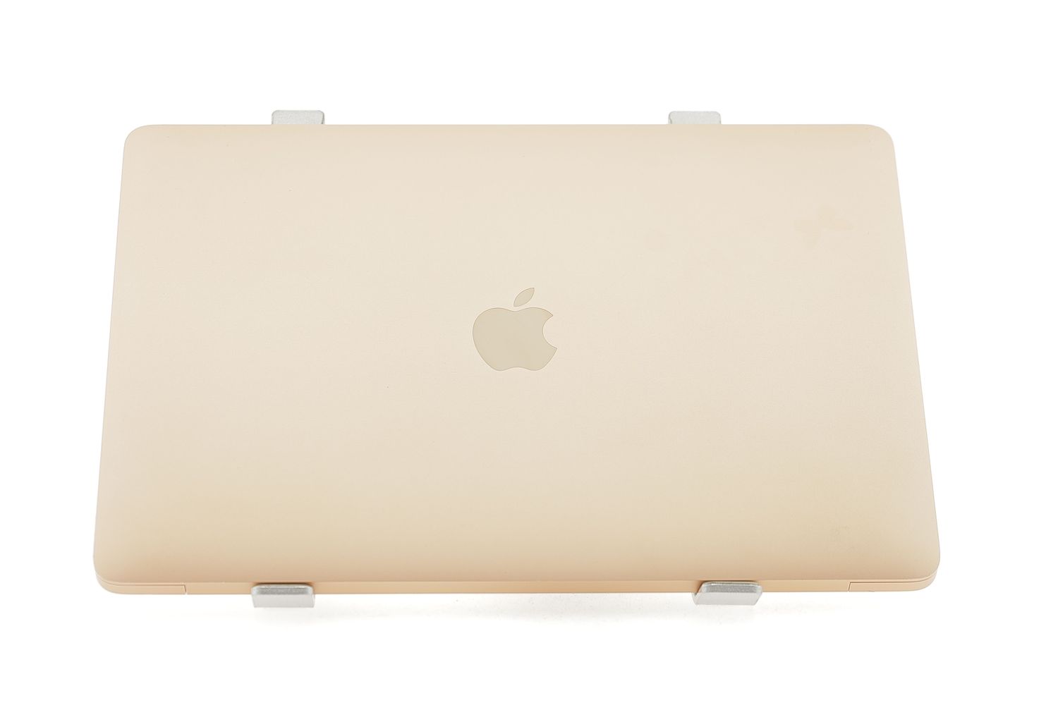 Apple MacBook Air 13″ 2020, i3 1.1 GHz, 8 GB, Intel Iris Plus 256 GB Gold - Kiváló