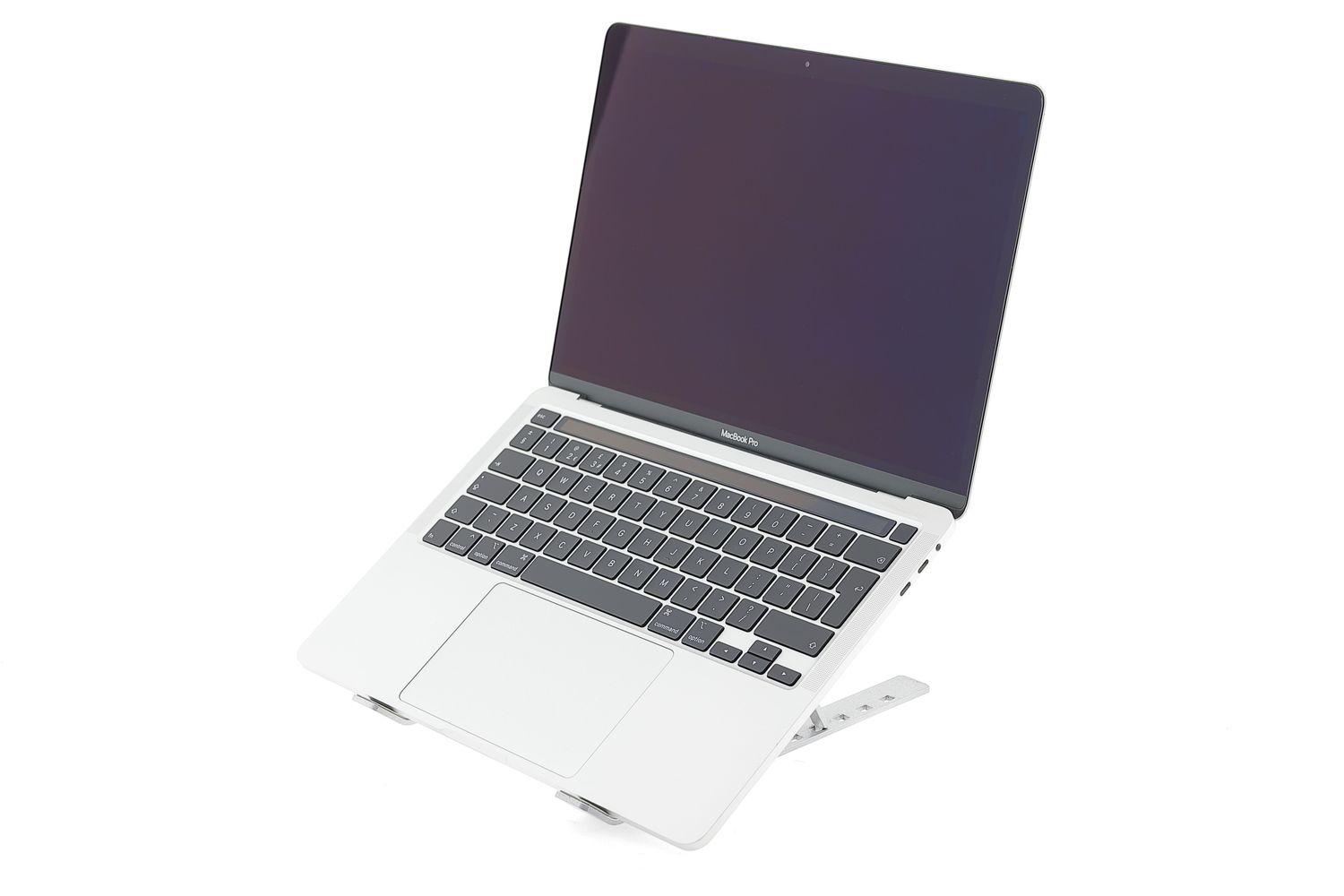 Apple MacBook Pro 13″ Touch Bar 2020, i7 2.3 GHz, 16 GB, Intel Iris Plus Graphics 512 GB Silver - Excelent