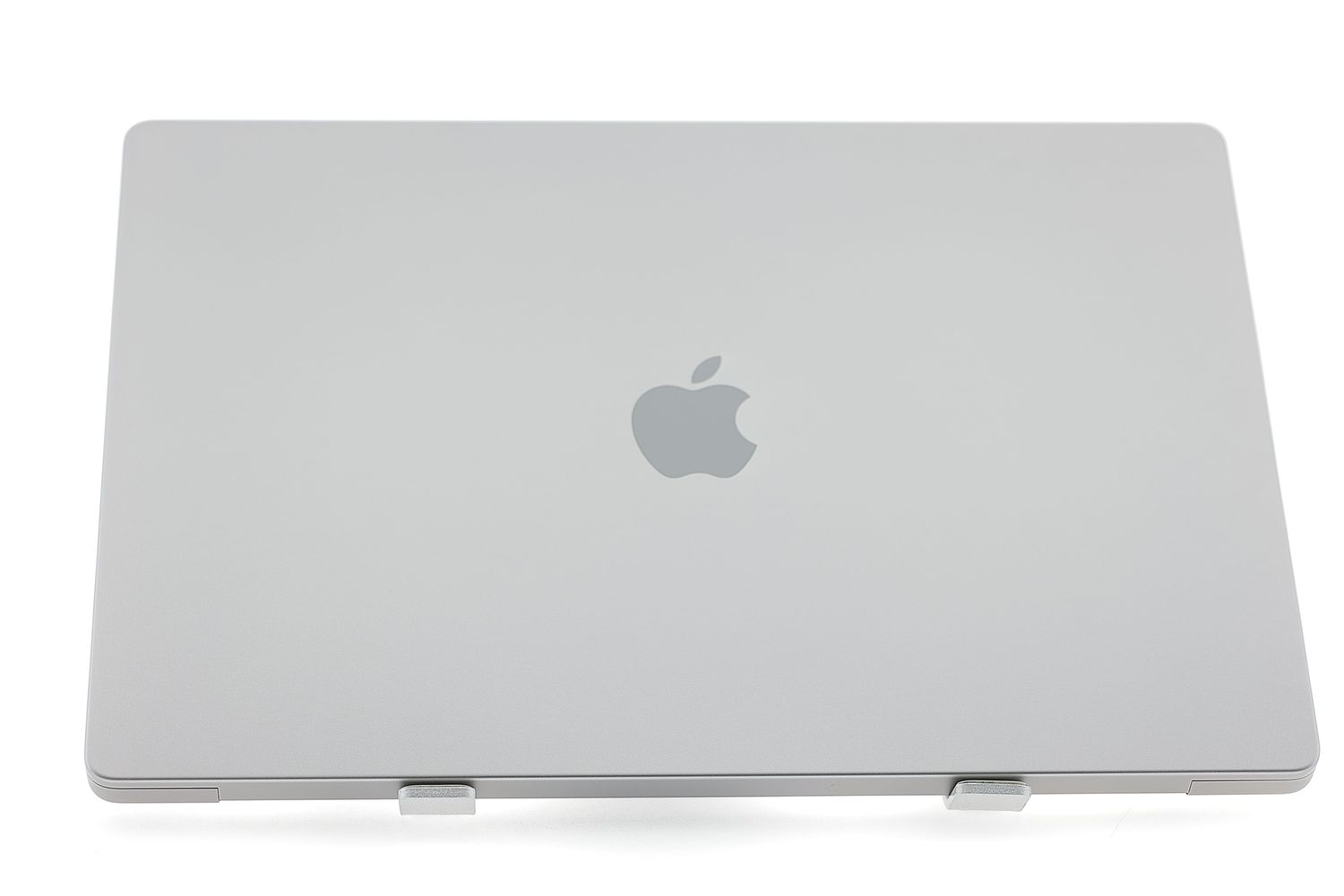Apple MacBook Pro 16″ 2021, M1 Pro 10 Cores, 16 GB, 16 core GPU 1 TB Space Gray - Много добро