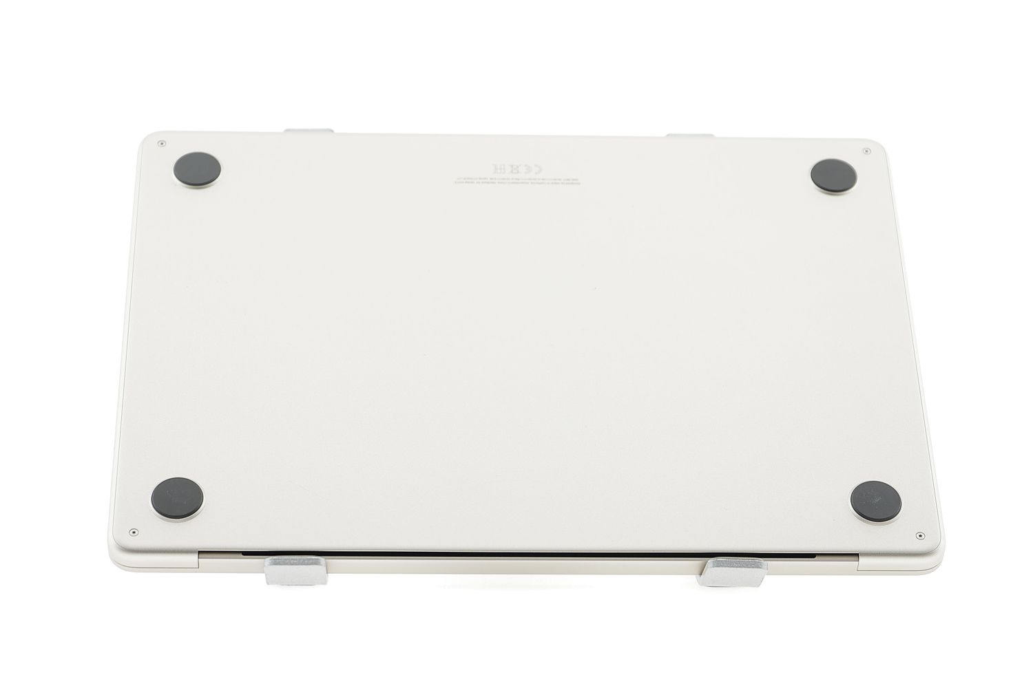 Apple MacBook Air 13″ 2024, M3 8 Cores, 16 GB, 8 core GPU 256 GB Starlight - Отлично