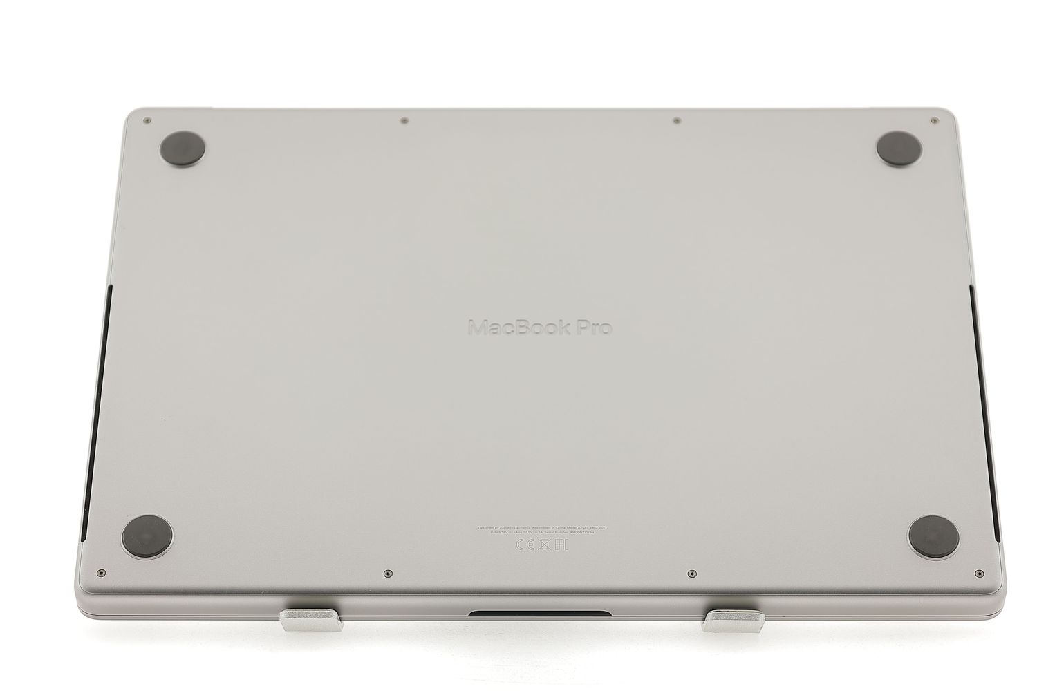 Apple MacBook Pro 16″ 2021, M1 Pro 10 Cores, 16 GB, 16 core GPU 1 TB Space Gray - Отлично