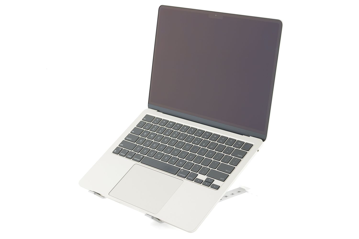 Apple MacBook Air 13″ 2022, M2 8 Cores, 16 GB, 10 core GPU 512 GB Starlight - Nagyon jó