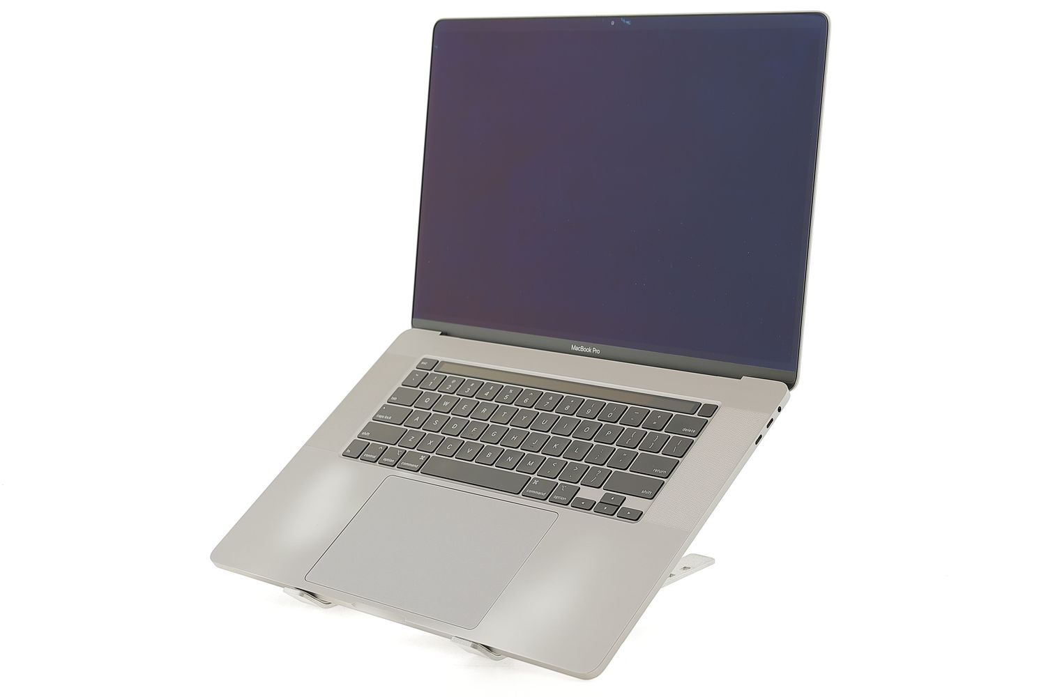 Apple MacBook Pro 16″ Touch Bar 2019, i7 2.6 GHz, 64 GB, AMD Radeon Pro 5300M 512 GB Space Gray - Foarte bun
