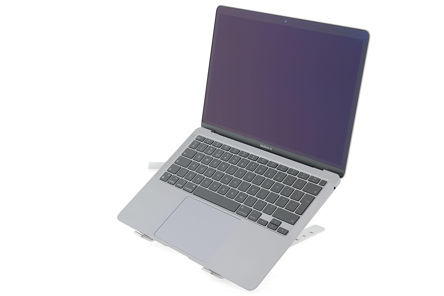 Apple MacBook Air 13″ 2020, M1 8 Cores, 8 GB, 7 core GPU 256 GB Space Gray