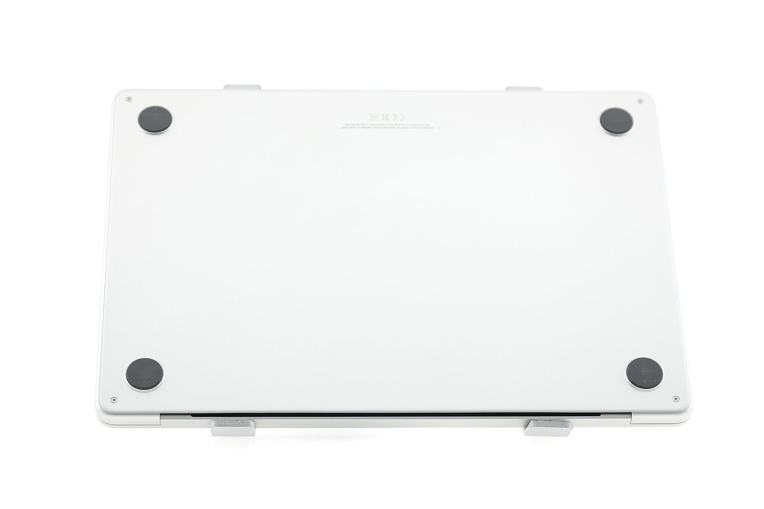 Apple MacBook Air 13″ 2022, M2 8 Cores, 8 GB, 8 core GPU 256 GB Silver - Foarte bun