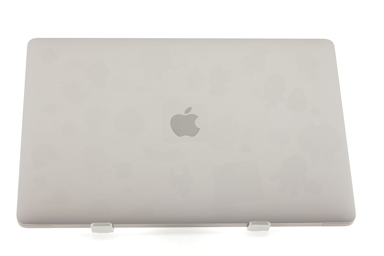 Apple MacBook Pro 15″ Touch Bar 2017, i7 2.8 GHz, 16 GB, AMD Radeon Pro 555 256 GB Space Gray - Nagyon jó