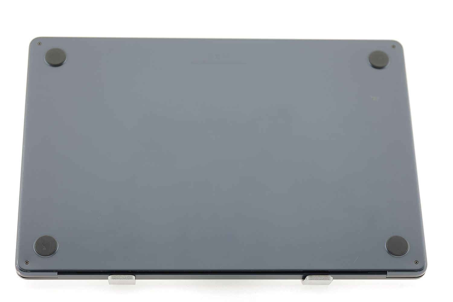 Apple MacBook Air 15″ 2023, M2 8 Cores, 8 GB, 10 core GPU 256 GB Midnight - Много добро