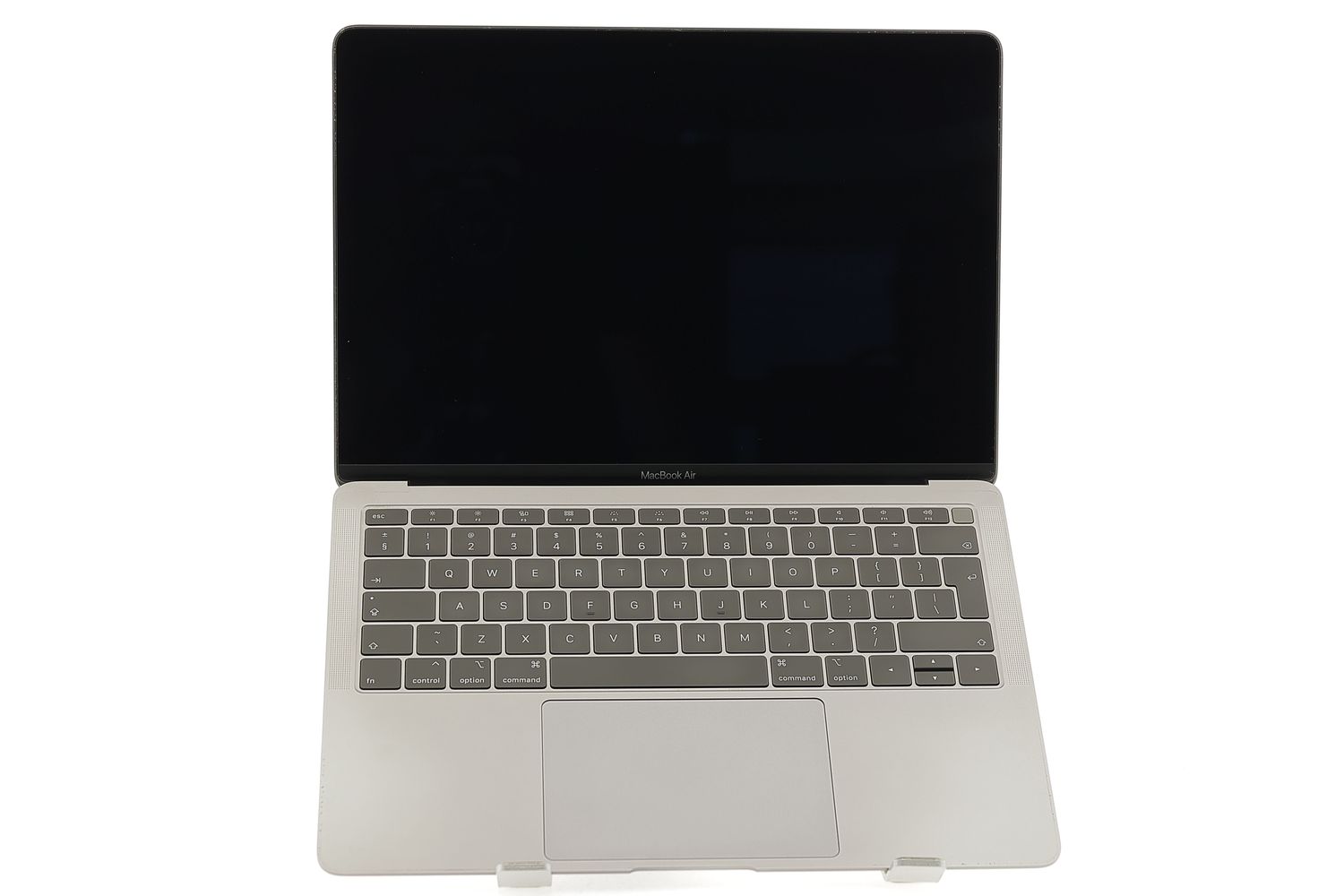 Apple MacBook Air 13″ 2019, i5 1.6 GHz, 8 GB, Intel UHD Graphics 617 128 GB Space Gray - Ca nou