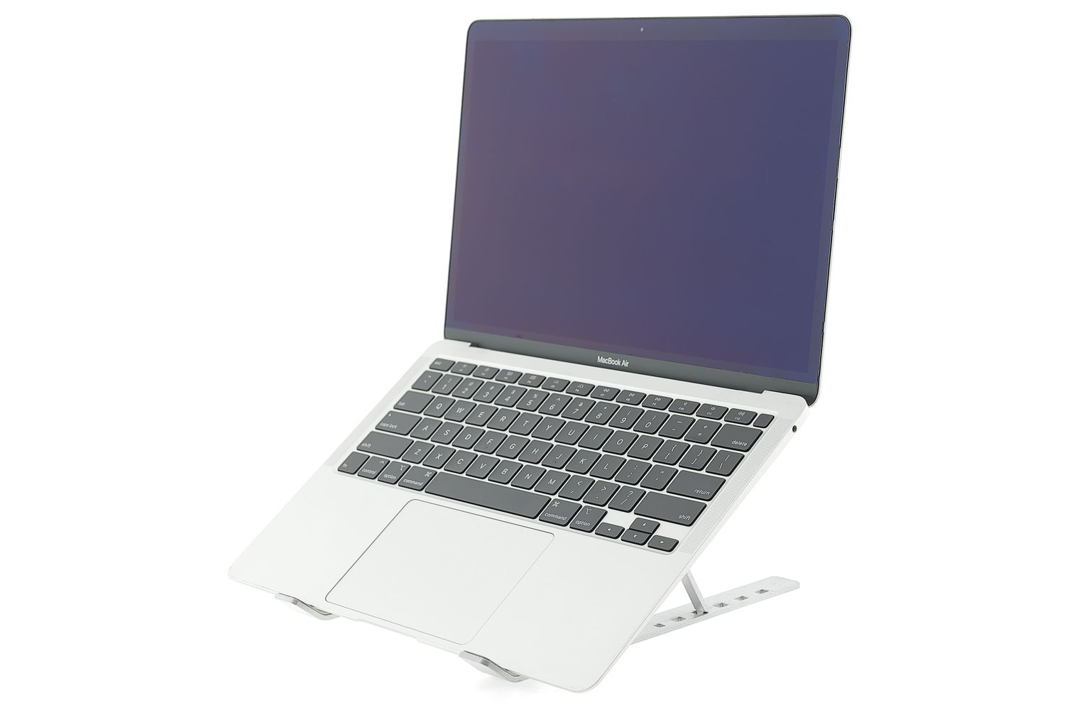 Apple MacBook Air 13″ 2020, i5 1.1 GHz, 8 GB, Intel Iris Plus 512 GB Silver - Foarte bun
