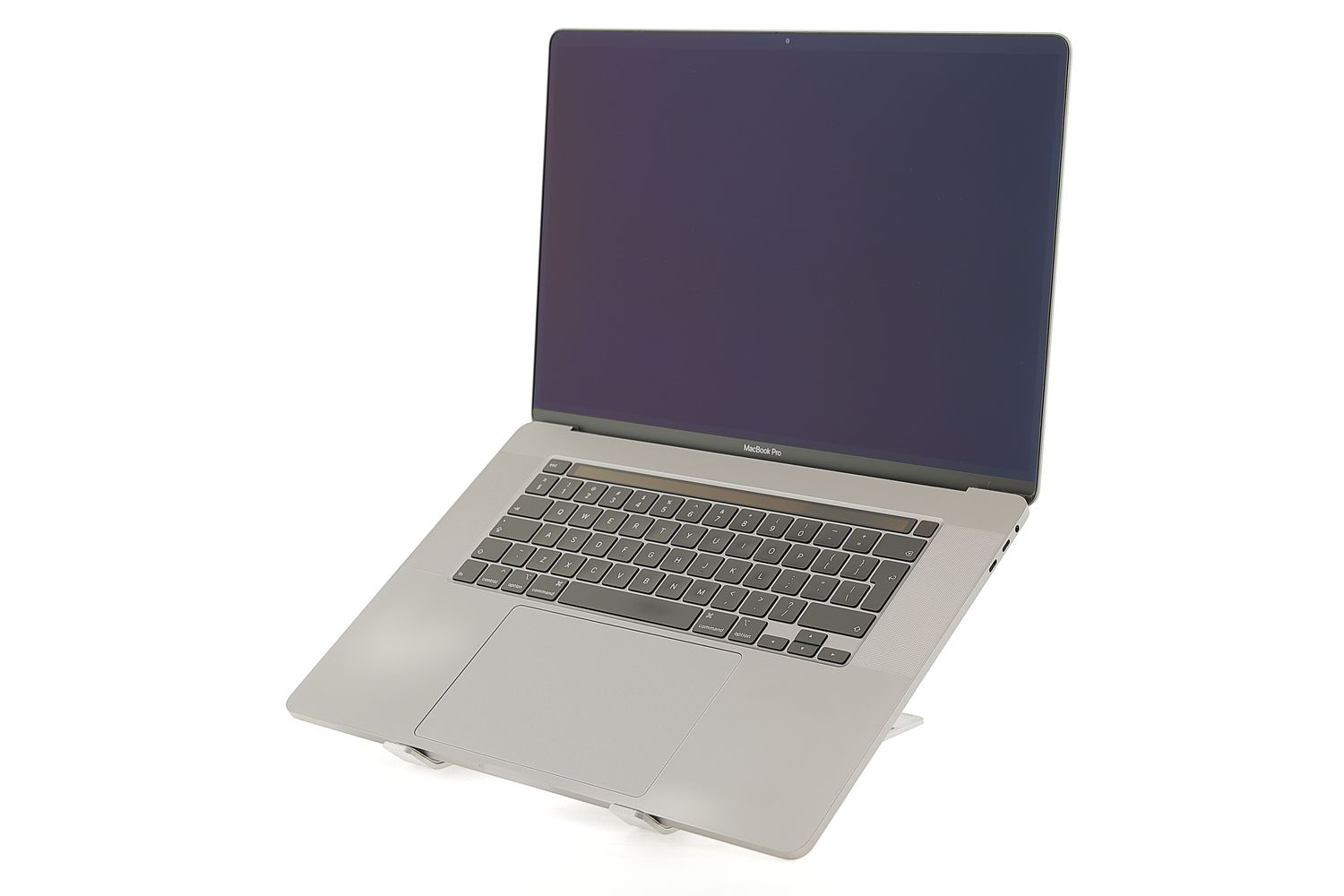 Apple MacBook Pro 16″ Touch Bar 2019, i7 2.6 GHz, 16 GB, AMD Radeon Pro 5300M 512 GB Space Gray - Отлично