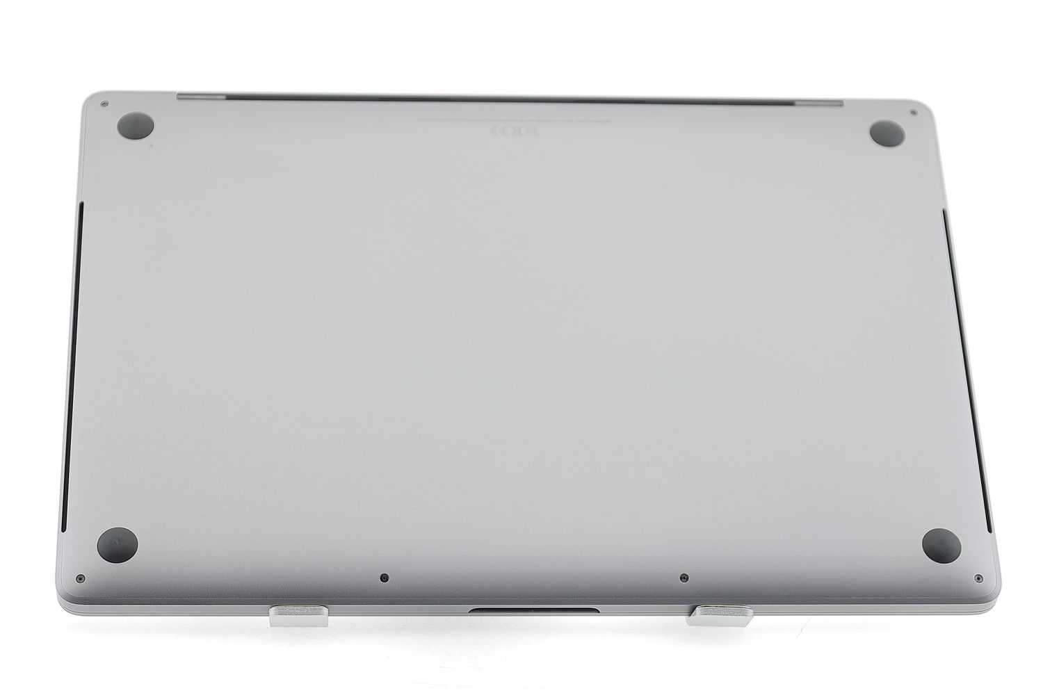Apple MacBook Pro 16″ Touch Bar 2019, i9 2.4 GHz, 32 GB, AMD Radeon Pro 5300M 512 GB Space Gray - Excelent
