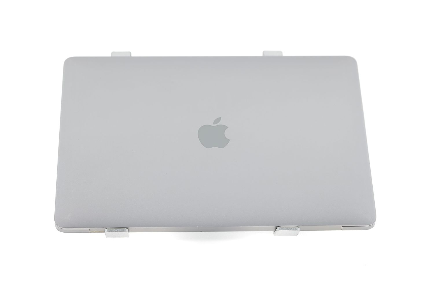 Apple MacBook Air 13″ 2020, i3 1.1 GHz, 8 GB, Intel Iris Plus 256 GB Space Gray - Nagyon jó