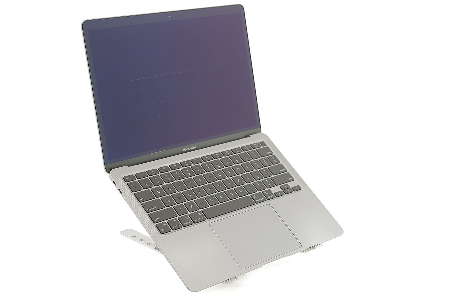 Apple MacBook Air 13″ 2020, M1 8 Cores, 8 GB, 7 core GPU 128 GB Space Gray - Excelent