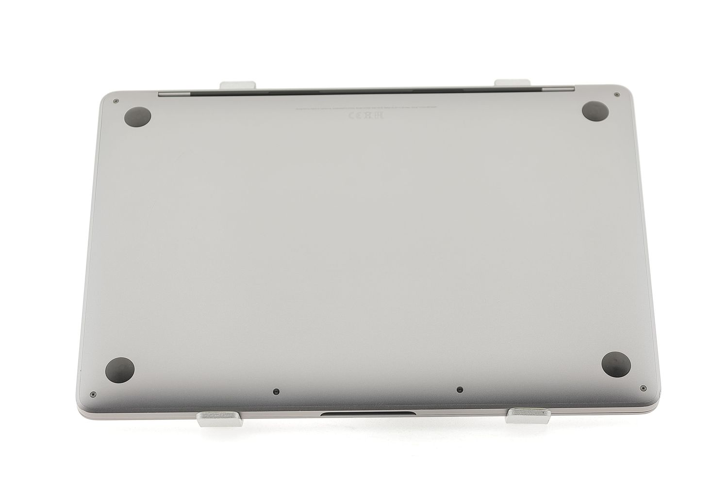 Apple MacBook Pro 13″ 2020, M1 8 Cores, 8 GB, 8 core GPU 512 GB Space Gray - Kiváló