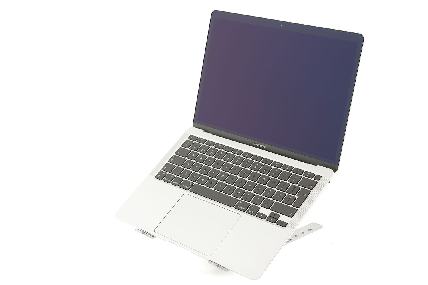 Apple MacBook Air 13″ 2020, M1 8 Cores, 8 GB, 7 core GPU 256 GB Silver - Като нов