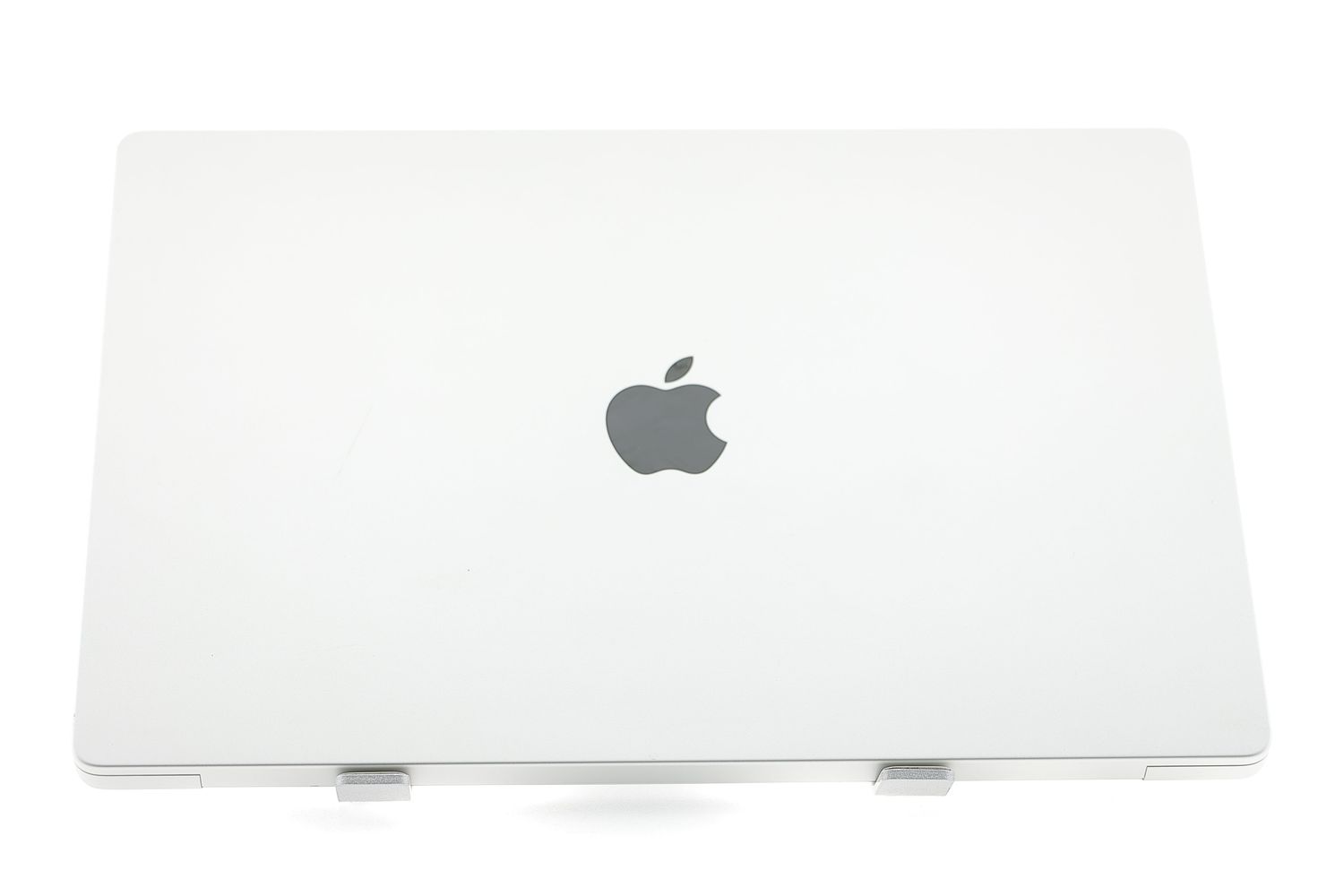 Apple MacBook Pro 16″ 2021, M1 Pro 10 Cores, 16 GB, 16 core GPU 512 GB Silver - Като нов