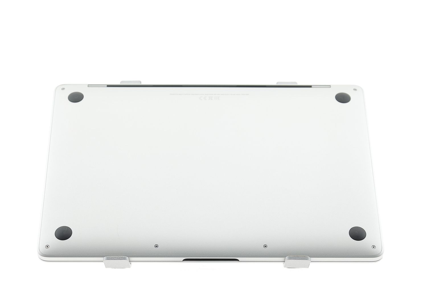 Apple MacBook Pro 13″ 2022, M2 8 Cores, 8 GB, 10 core GPU 256 GB Silver - Foarte bun