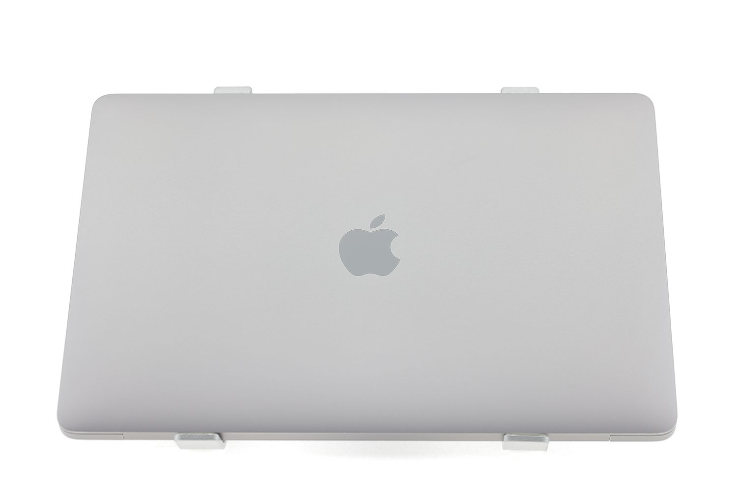 Apple MacBook Pro 13″ 2020, M1 8 Cores, 8 GB, 8 core GPU, Space