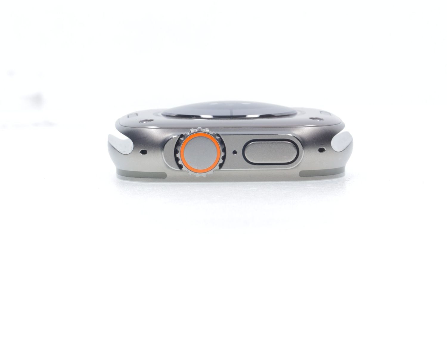 Apple Watch Ultra 2022, GPS + Cellular, Titanium 49mm Titanium - Отлично