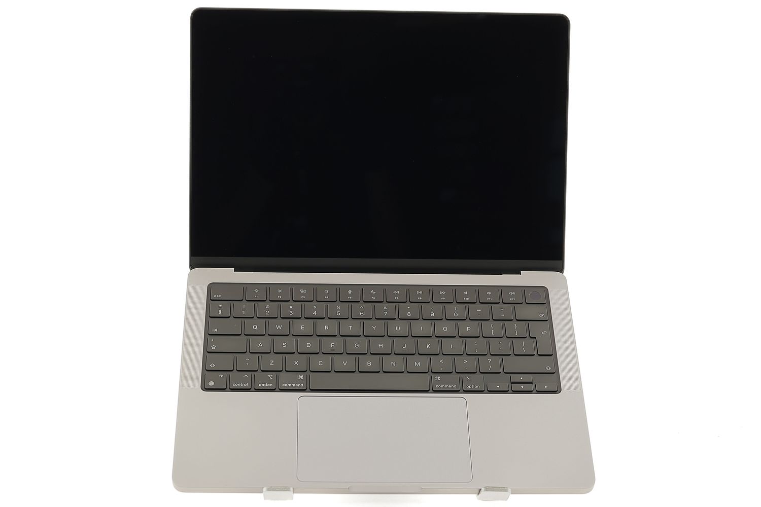 Apple MacBook Pro 14″ 2023, M3 8 Cores, 8 GB, 10 core GPU 512 GB Space Gray - Ca nou