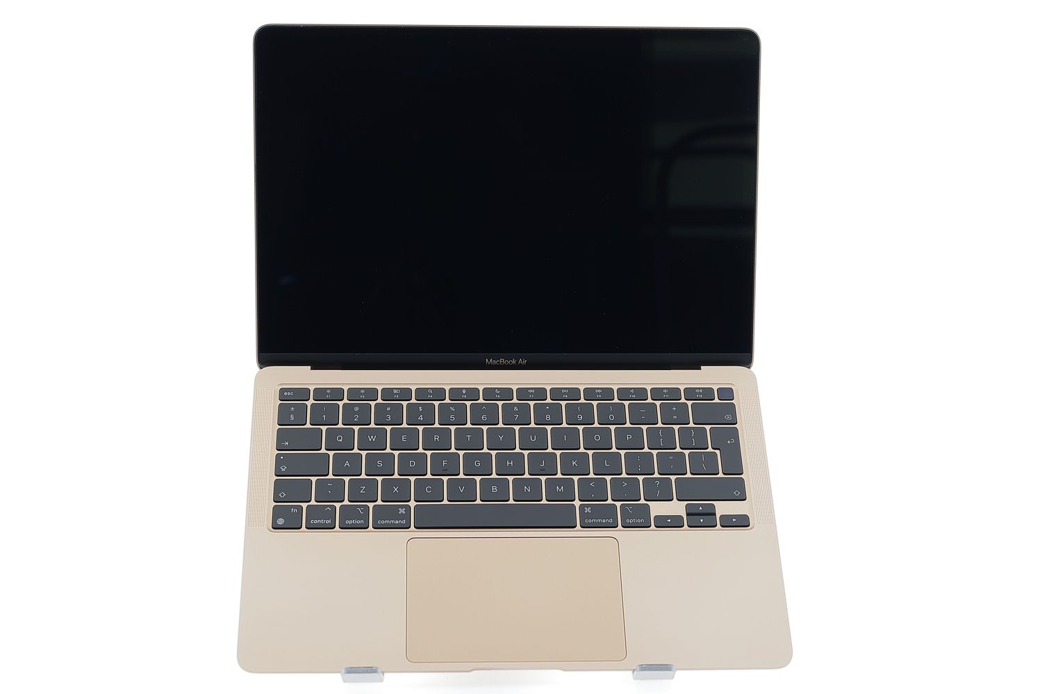 Apple MacBook Air 13″ 2020, M1 8 Cores, 8 GB, 8 core GPU 512 GB Gold - Много добро