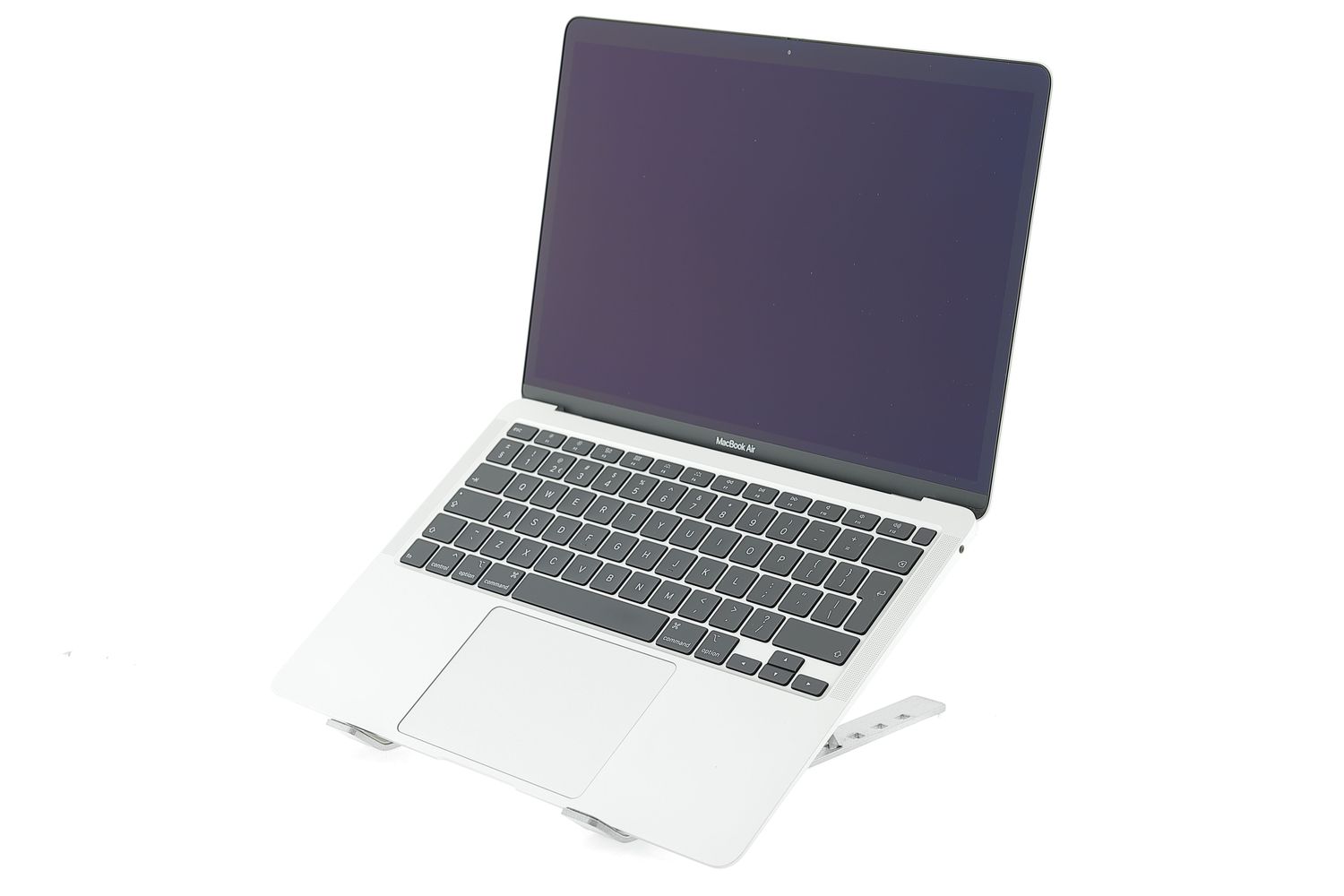 Apple MacBook Air 13″ 2020, i3 1.1 GHz, 8 GB, Intel Iris Plus