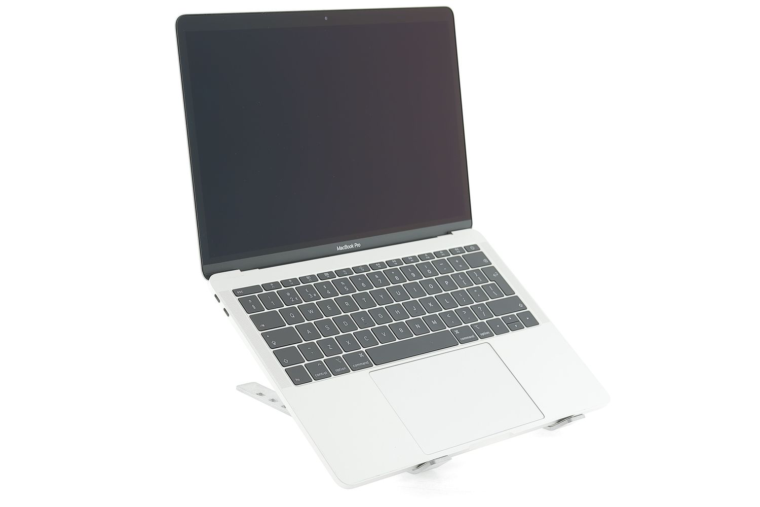 Apple MacBook Pro 13″ 2017, i5 2.3 GHz, 8 GB, Intel Iris Plus Graphics 640 128 GB Silver - Ca nou