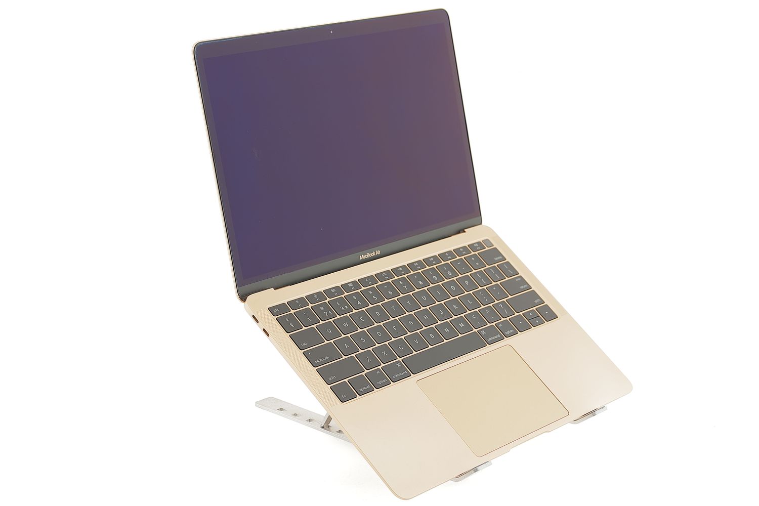 Apple MacBook Air 13″ 2019, i5 1.6 GHz, 8 GB, Intel UHD Graphics 617 128 GB Gold