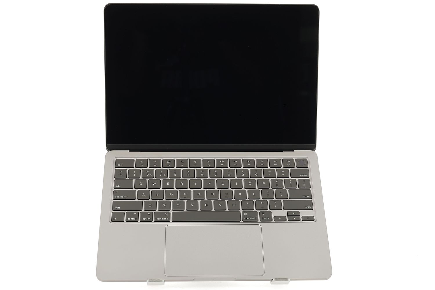 Apple MacBook Air 13″ 2022, M2 8 Cores, 8 GB, 8 core GPU 256 GB Space Gray