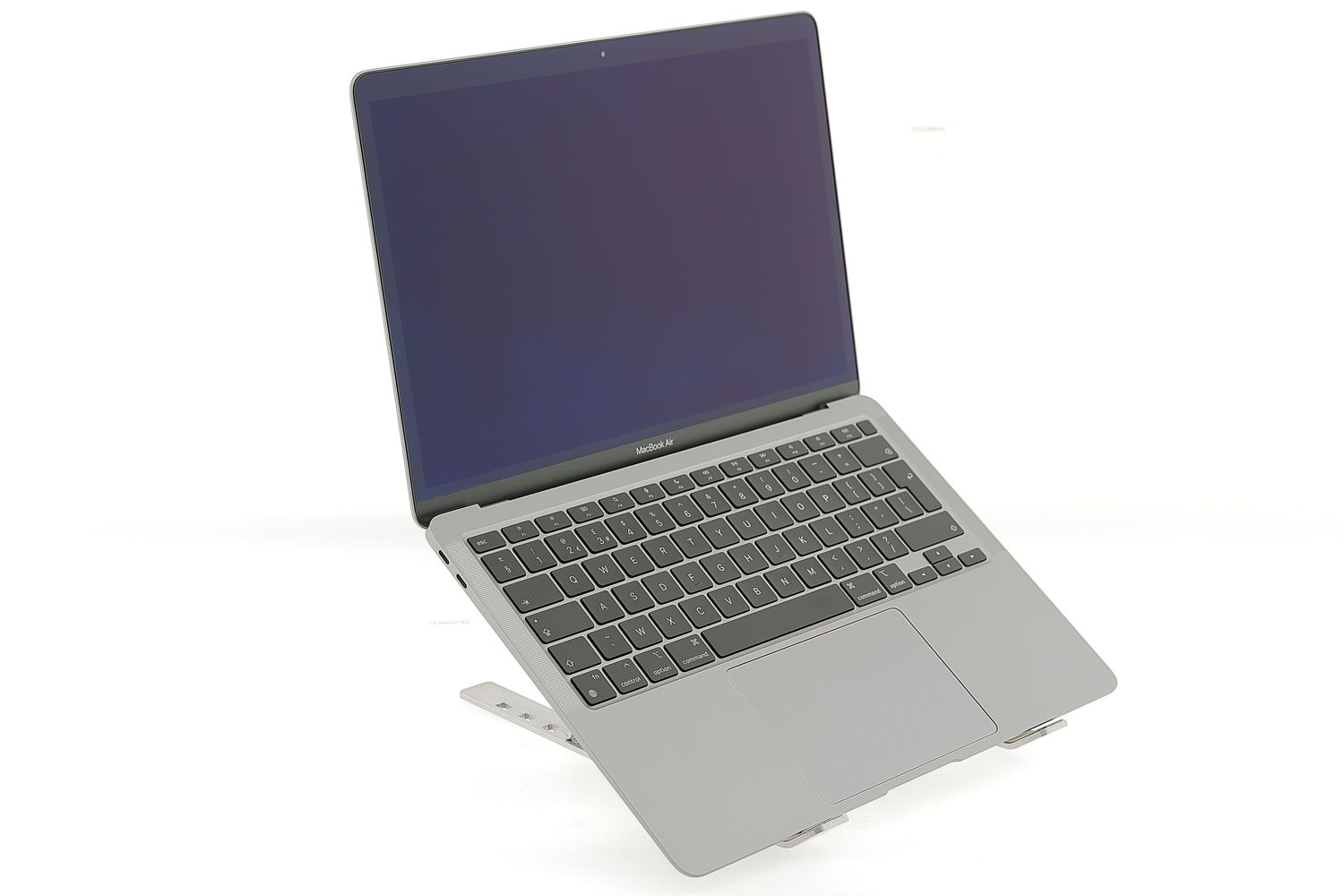 Apple MacBook Air 13″ 2020, M1 8 Cores, 8 GB, 8 core GPU 512 GB Space Gray - Ca nou