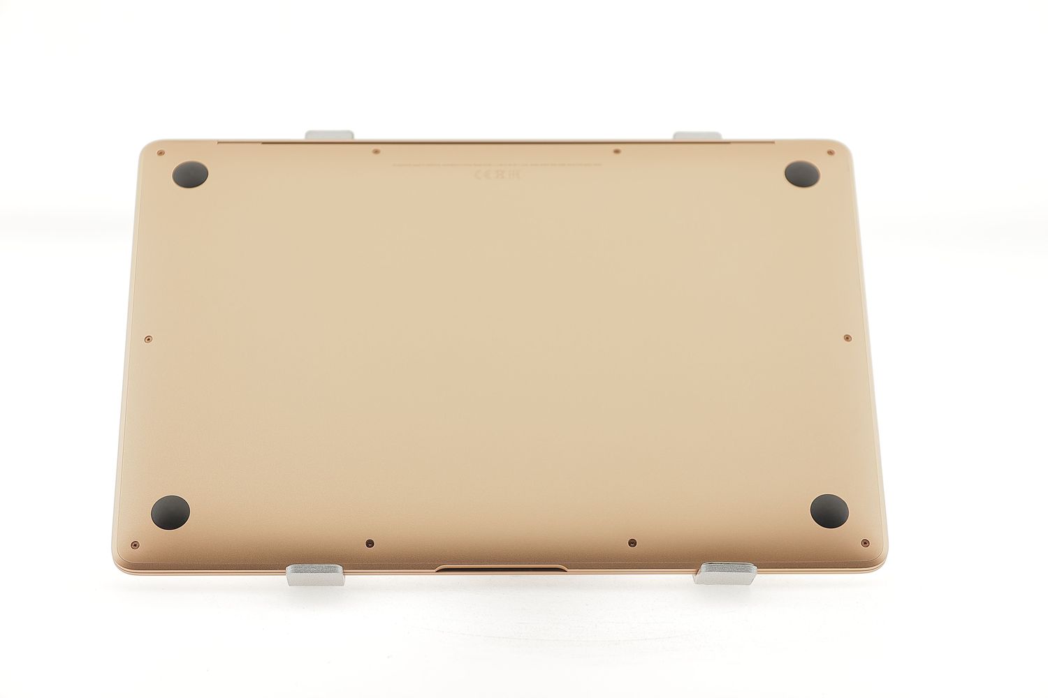 Apple MacBook Air 13″ 2020, M1 8 Cores, 8 GB, 7 core GPU 256 GB Gold - Excelent