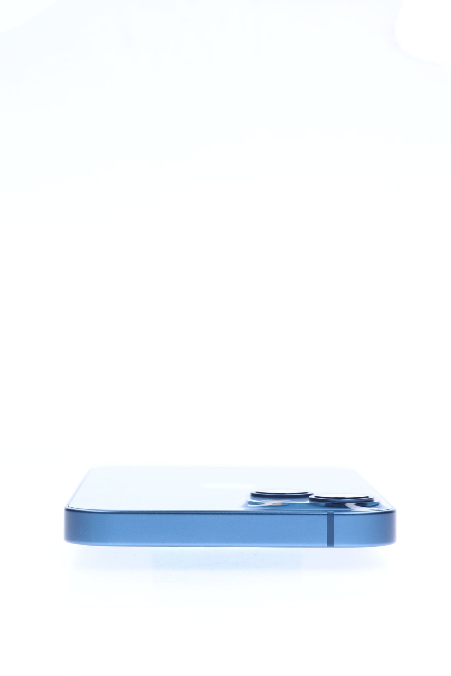 Apple iPhone 13 128 GB Blue - Много добро