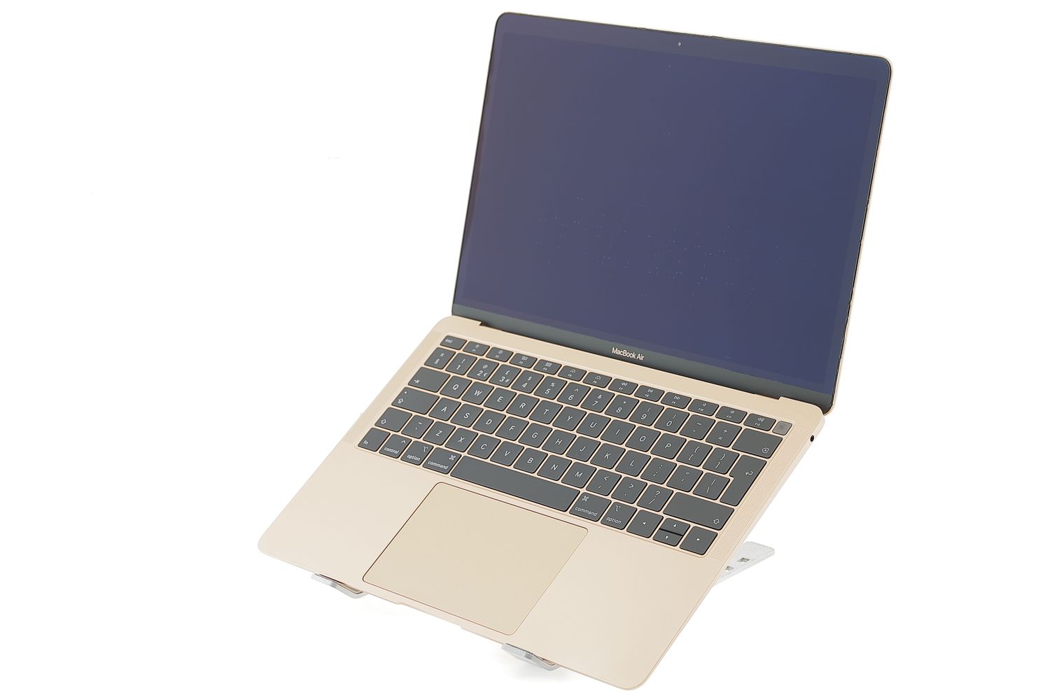Apple MacBook Air 13″ 2018, i5 1.6 GHz, 8 GB, Intel UHD Graphics 617 128 GB Gold - Много добро