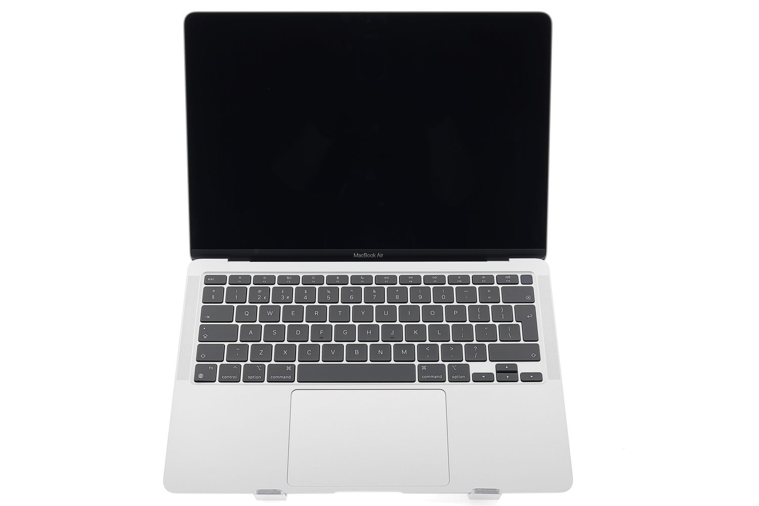 Apple MacBook Air 13″ 2020, M1 8 Cores, 8 GB, 7 core GPU 256 GB Silver