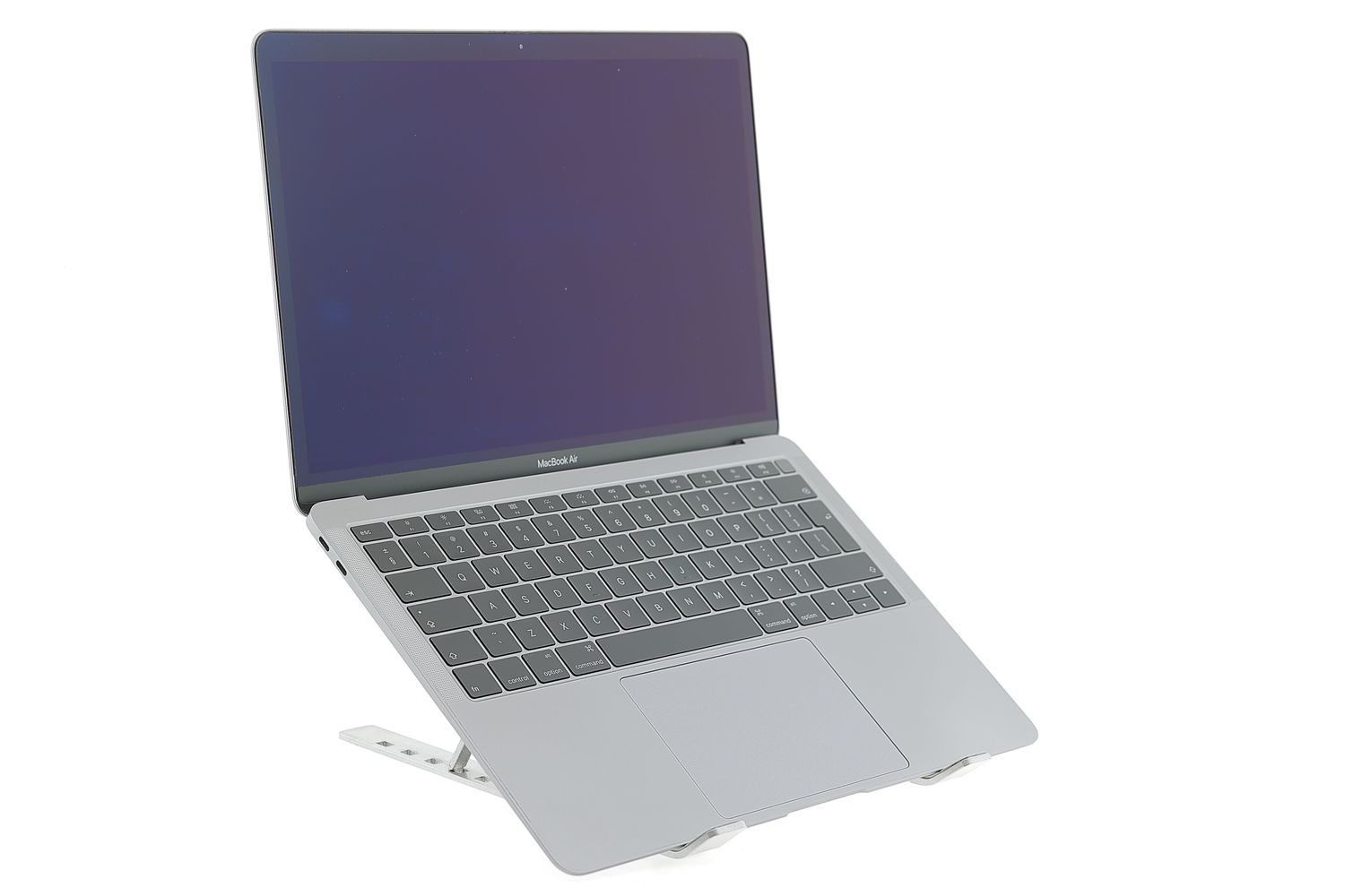 Apple MacBook Air 13″ 2018, i5 1.6 GHz, 8 GB, Intel UHD Graphics 617 128 GB Space Gray - Újszerű