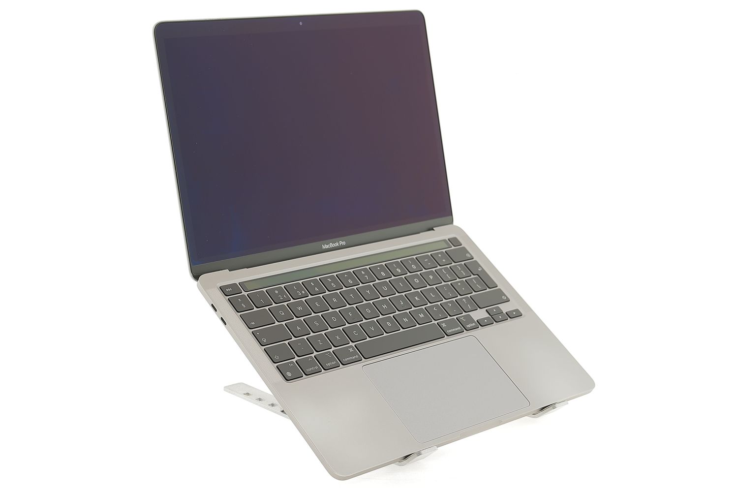 Apple MacBook Pro 13″ Touch Bar 2020, i5 2 GHz, 16 GB, Intel Iris Plus Graphics 512 GB Space Gray - Kiváló